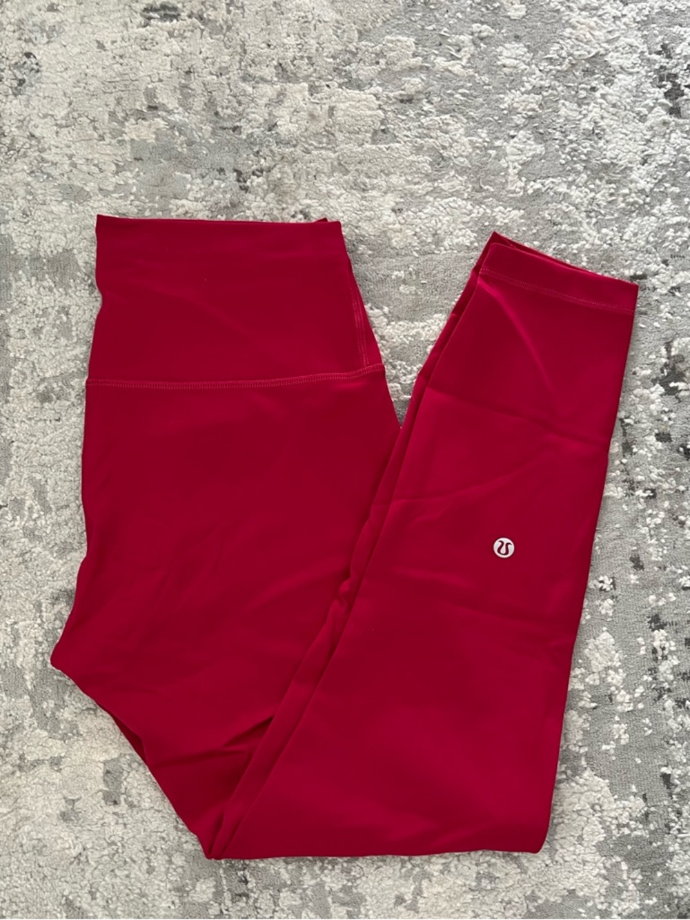 Like new lululemon wunder train 25” tight size 8 red